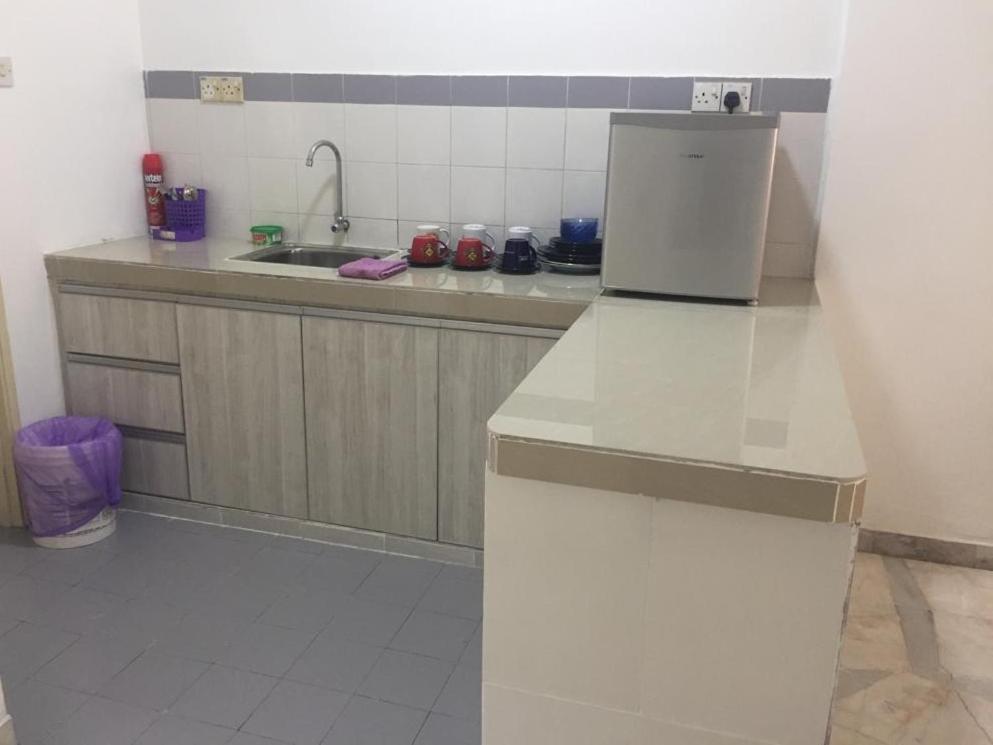 Pd Bayu Beach Resort Private Service Apartment Порт-Диксон Экстерьер фото